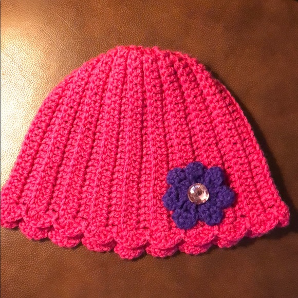 Ladies winter flower beanie hat handmade pink #359 - Picture 7 of 7